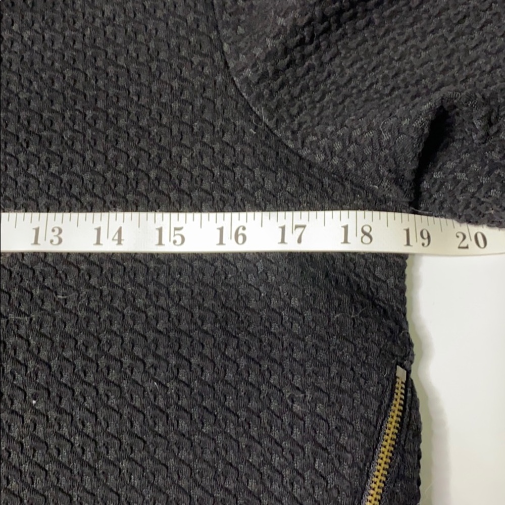 Anthropology cropped A-line black tee size M - Picture 10 of 12